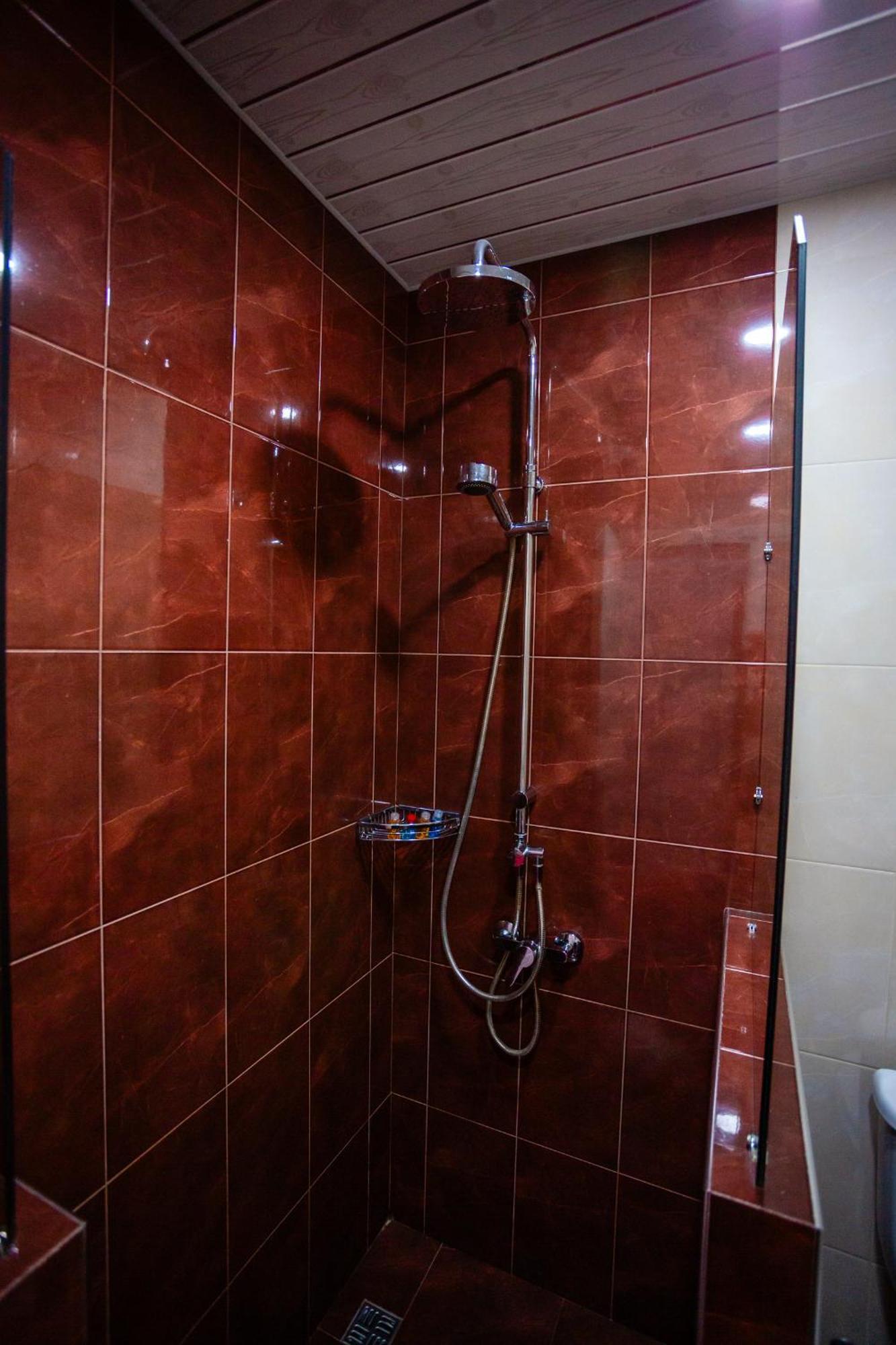 Piazza Four Colours Hotel Батуми Екстериор снимка